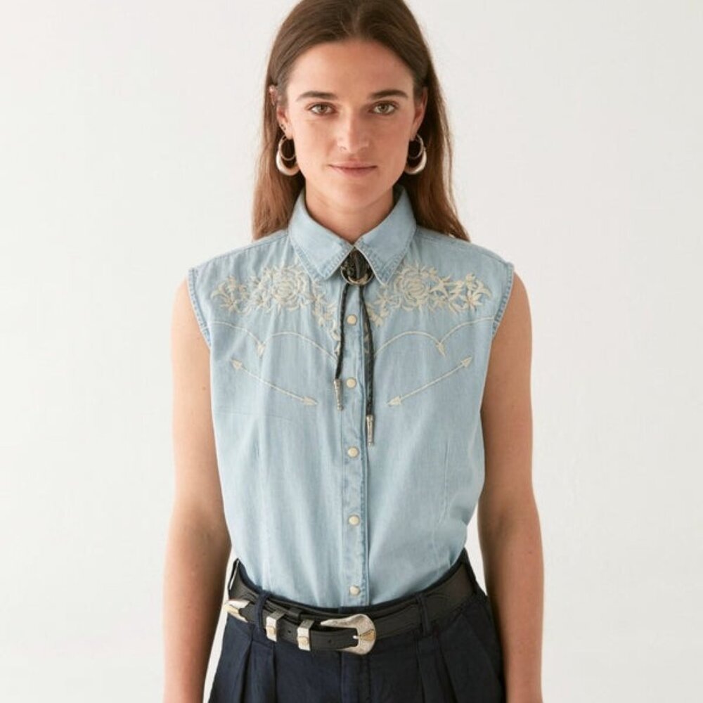 Maison Hotel Dallas Blouse in Mustang Blue Size Small